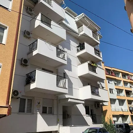 Apartment Bright Floor With Free Parking